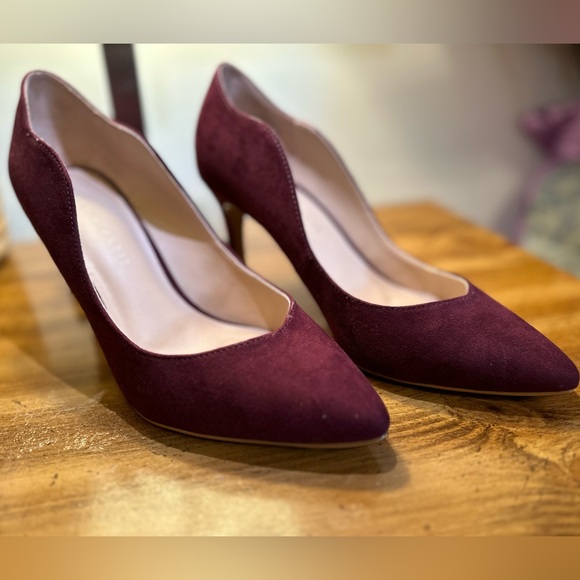 Kelly and Katie Davonna Burgundy Suede Heels - Picture 2 of 7